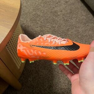 Mens nike phantom Gx academy WC FG/MG (DZ3484 800) no box size 7.5